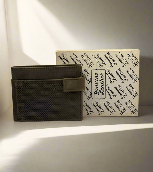 LEATHER BI FOLD  MENS WALLET