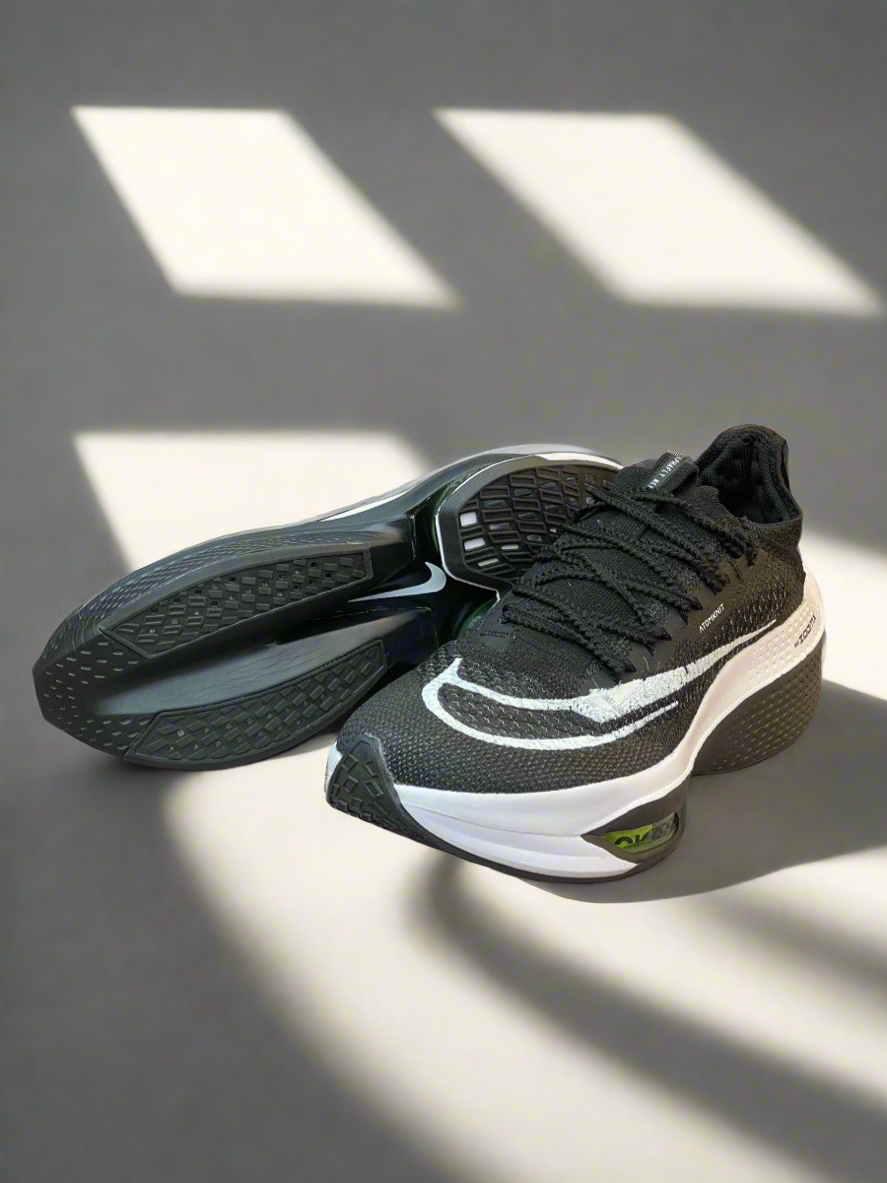 NKE ZOOM X SHOE