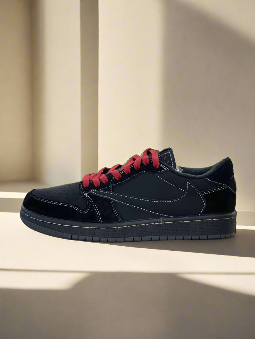 NKE TRAVS SCOT SNEAKERS