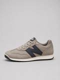 New Balance Lifestyle : Classic Comfort in Every Shade Sneakers