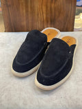 lora plain mules