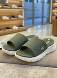 Skechrs GO WALK Arch Fit Slides
